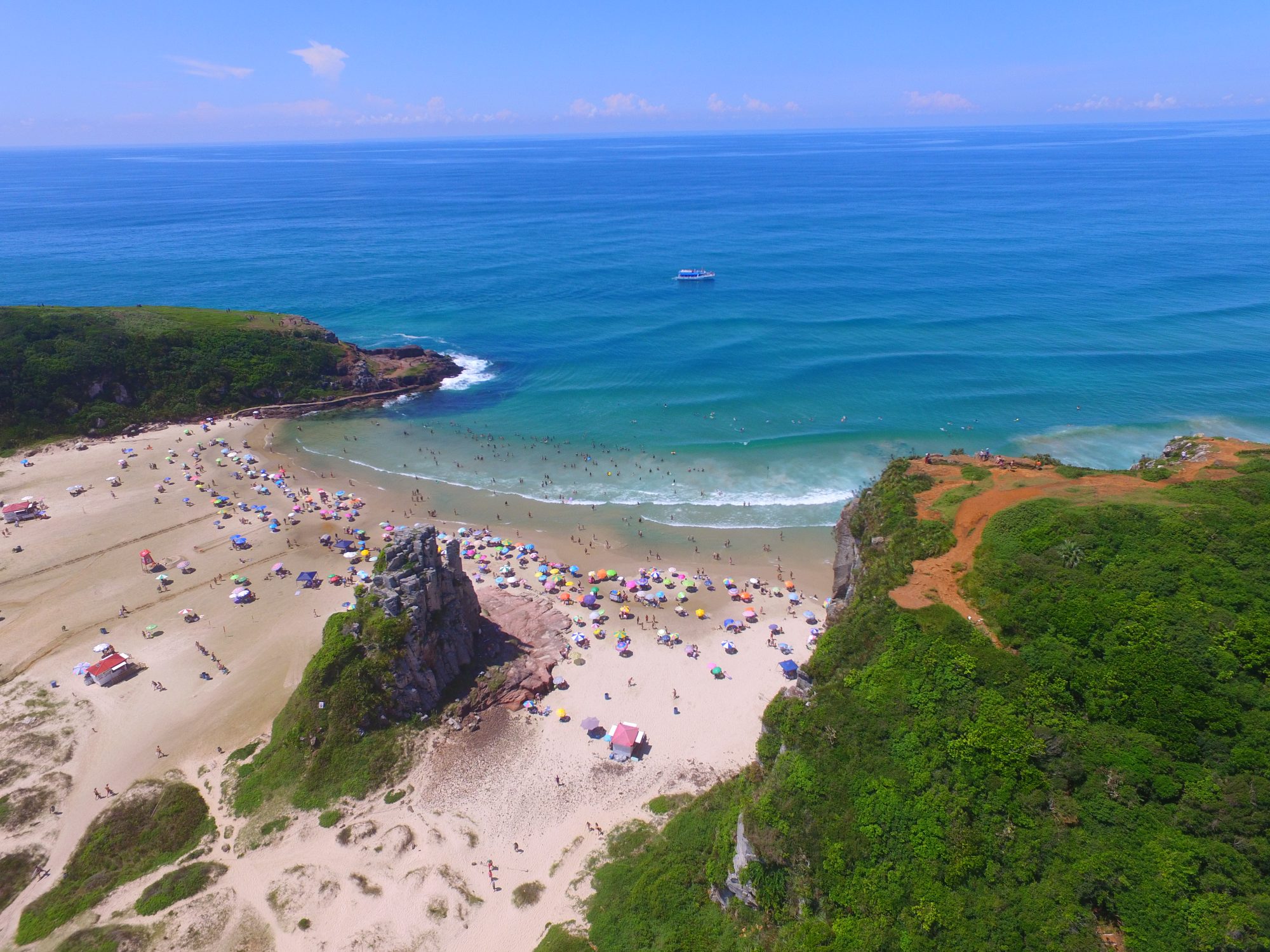 Falésias e mar no Parque da Guarita em Torres