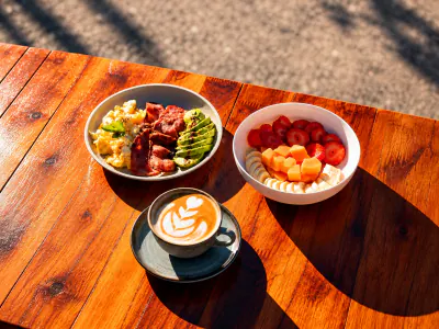 Local Coffee — Molhes